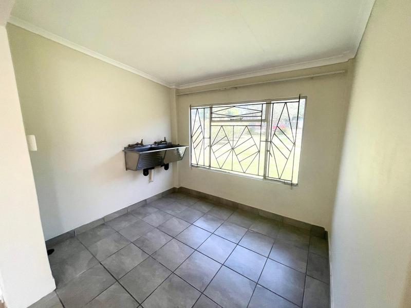 To Let 2 Bedroom Property for Rent in Miederpark North West